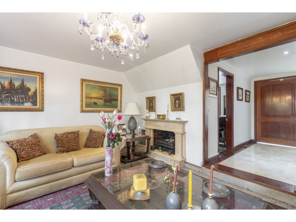 Casa en venta en La Carolina, Bogotá · foto 4 de 24