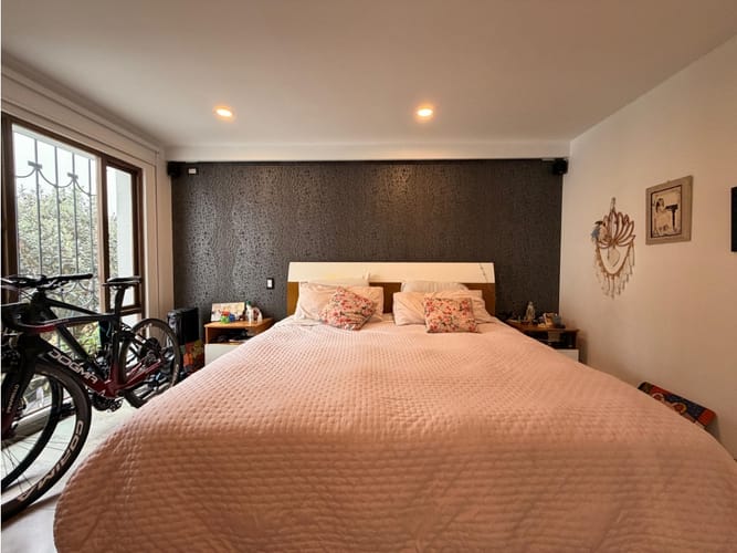 Casa de 3 alcobas en venta en Gratamira, Bogotá, 300 m² · foto 18 de 24