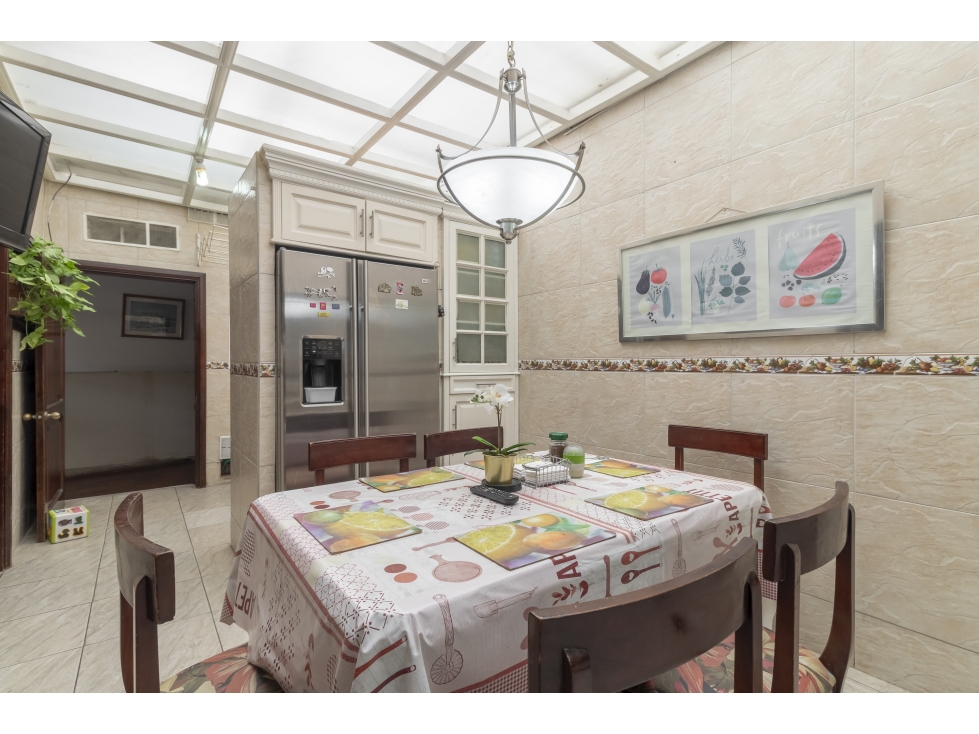 Casa en venta en La Carolina, Bogotá · foto 7 de 24