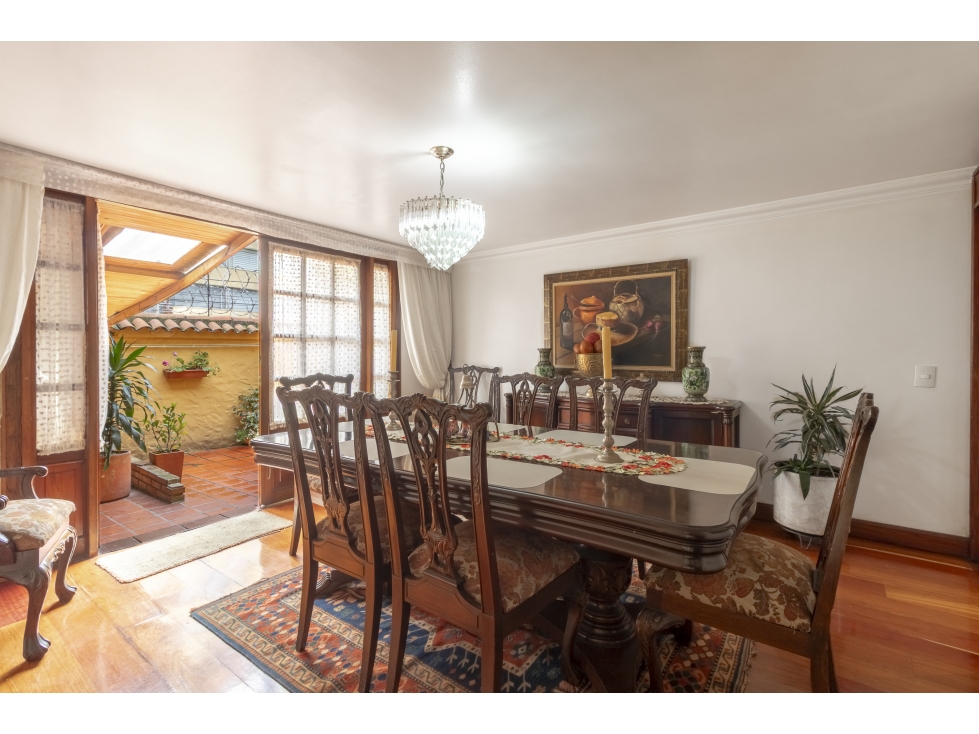 Casa en venta en La Carolina, Bogotá · foto 8 de 24