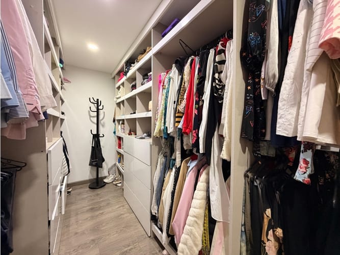 Casa de 3 alcobas en venta en Gratamira, Bogotá, 300 m² · foto 20 de 24