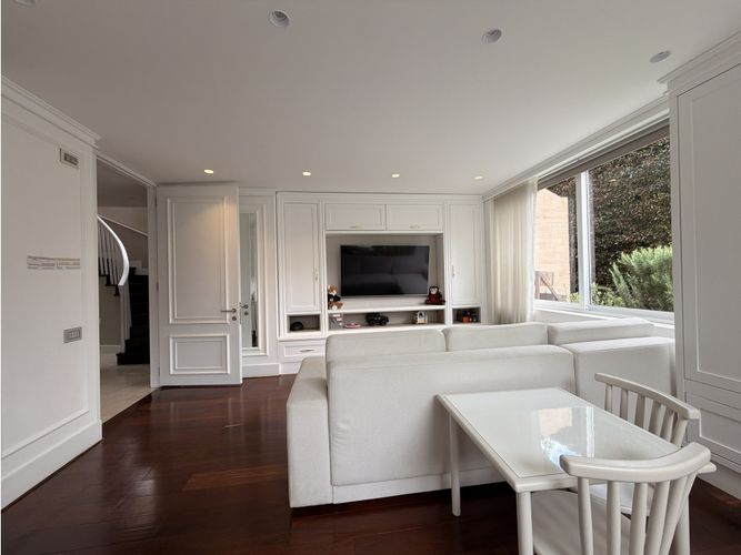 Casa de 5 alcobas en venta en Cerros De Niza, Bogotá, 410 m² · foto 6 de 24