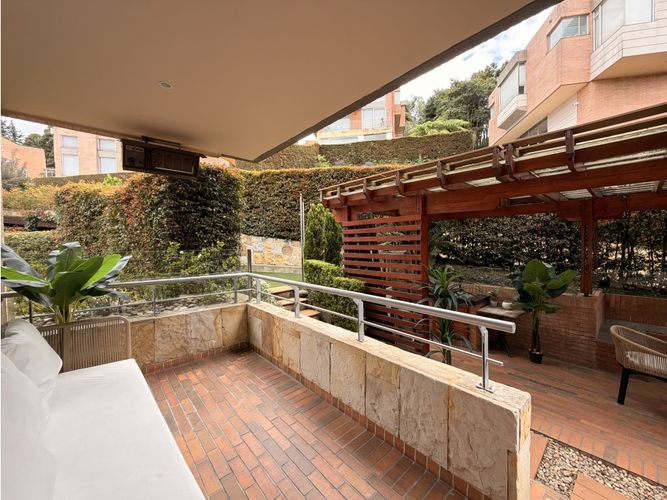 Casa de 5 alcobas en venta en Cerros De Niza, Bogotá, 410 m² · foto 9 de 24
