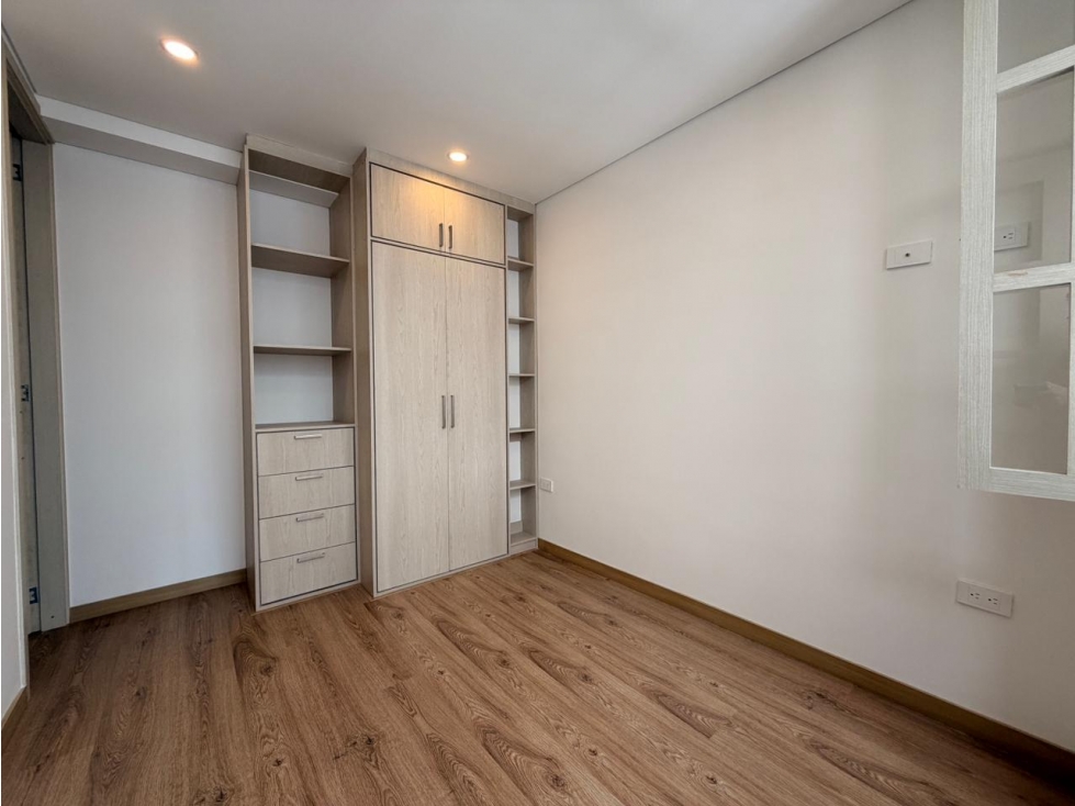 Apartamento en venta en Salitre Greco, Bogotá · foto 9 de 13
