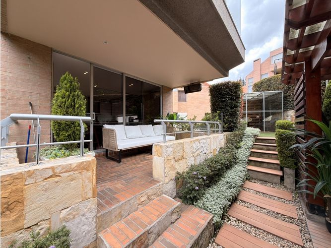 Casa de 5 alcobas en venta en Cerros De Niza, Bogotá, 410 m² · foto 11 de 24