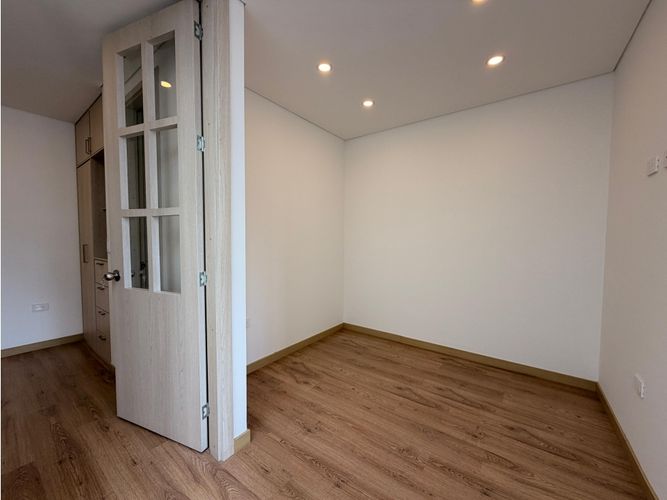 Apartamento de 2 alcobas en venta en Salitre Greco, Bogotá, 82 m² · foto 14 de 18