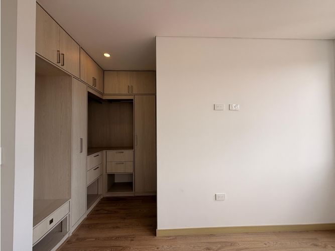 Apartamento de 2 alcobas en venta en Salitre Greco, Bogotá, 82 m² · foto 17 de 18