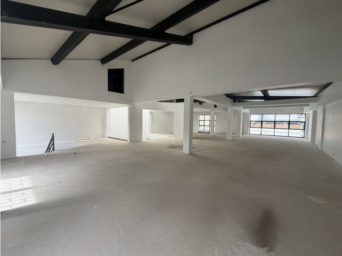 Casa en venta en La Magdalena, Bogotá, 403 m² · foto 8 de 12