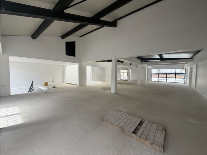 Casa en venta en La Magdalena, Bogotá, 403 m² · foto 9 de 12