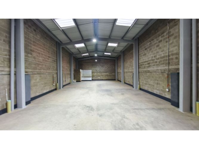 Bodega en arriendo en Calle Larga, Sabaneta, 200 m² · foto 6 de 9
