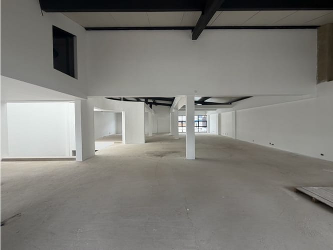 Casa en venta en La Magdalena, Bogotá, 403 m² · foto 11 de 12