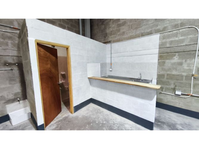 Bodega en arriendo en Calle Larga, Sabaneta, 200 m² · foto 8 de 9