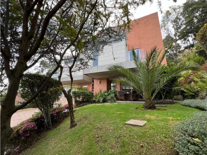 Casa de 4 alcobas en venta en Cerros De Suba, Bogotá, 500 m² · foto 3 de 24