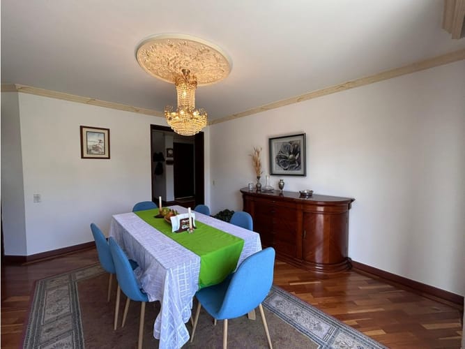 Casa de 4 alcobas en venta en San Jose De Bavaria, Bogotá, 420 m² · foto 4 de 24