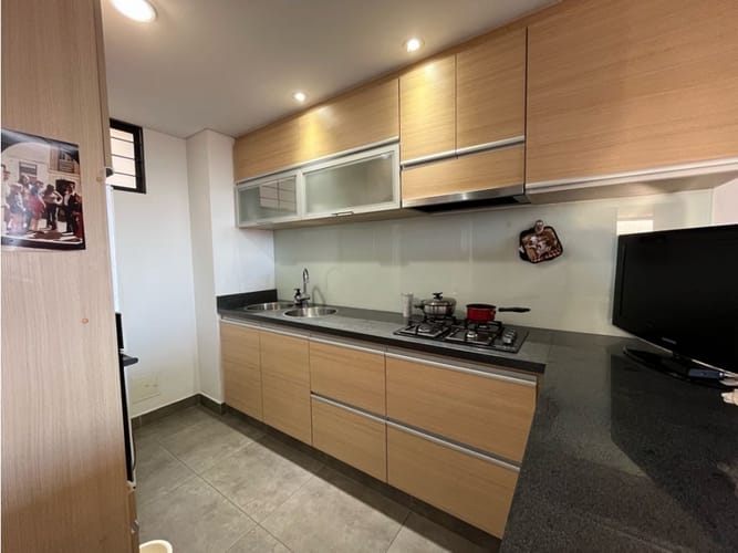Apartamento en venta en Cedritos, Bogotá · foto 3 de 24
