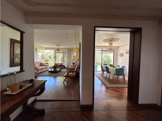 Casa de 4 alcobas en venta en San Jose De Bavaria, Bogotá, 420 m² · foto 11 de 24