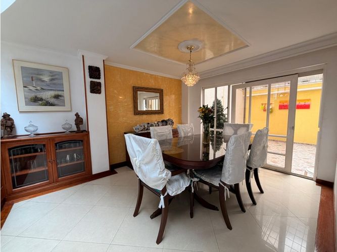 Casa de 3 alcobas en venta en Laura Vicuña, Chía, 272 m² · foto 4 de 21