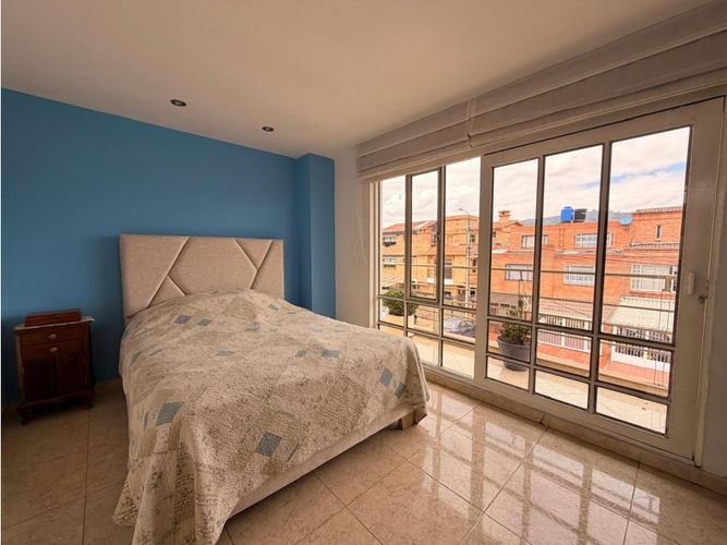 Casa de 3 alcobas en venta en Laura Vicuña, Chía, 272 m² · foto 14 de 21