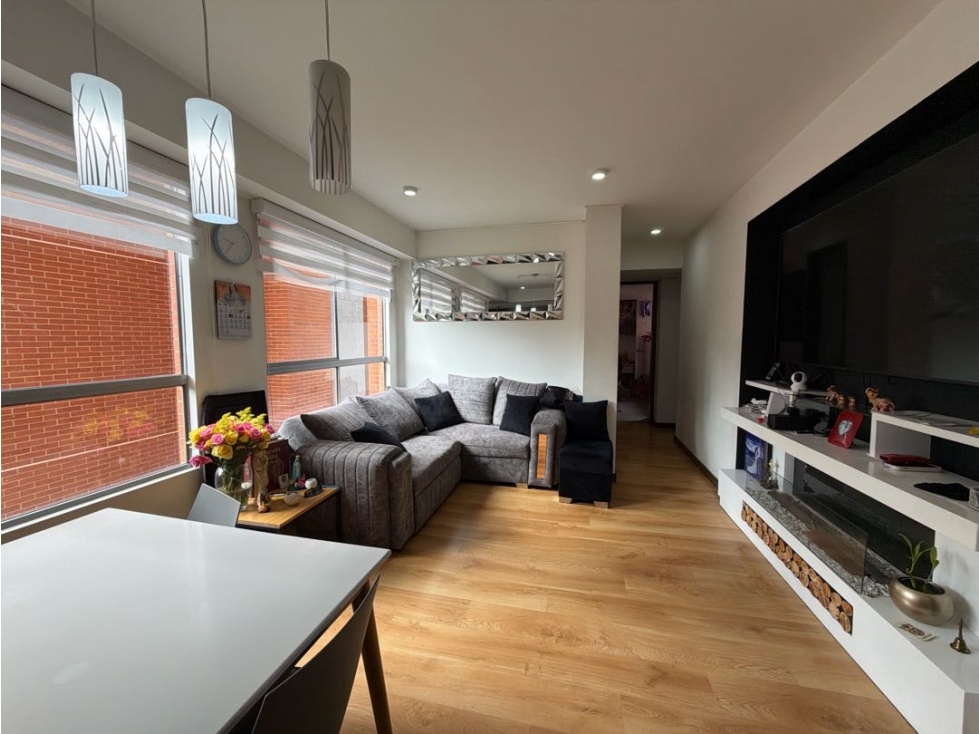 Apartamento en venta en San Antonio Norte, Bogotá · foto 2 de 14