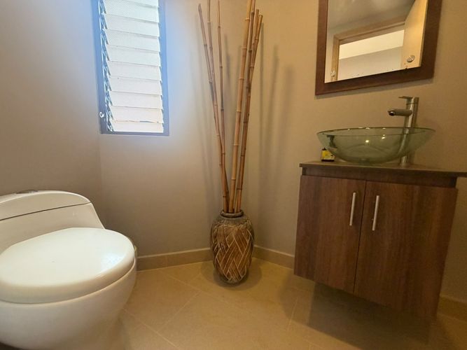 Apartamento de 3 alcobas en venta en El Poblado, Medellín, 210 m² · foto 21 de 24