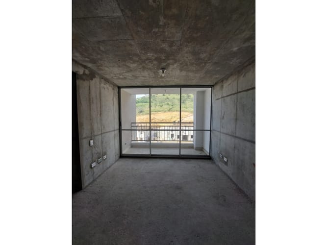 Apartamento de 3 alcobas en venta en Guabinas, Yumbo, 75 m² · foto 2 de 16
