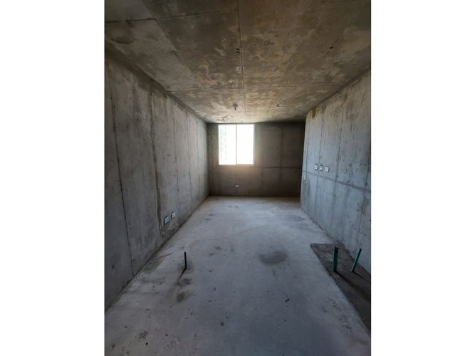 Apartamento de 3 alcobas en venta en Guabinas, Yumbo, 75 m² · foto 4 de 16
