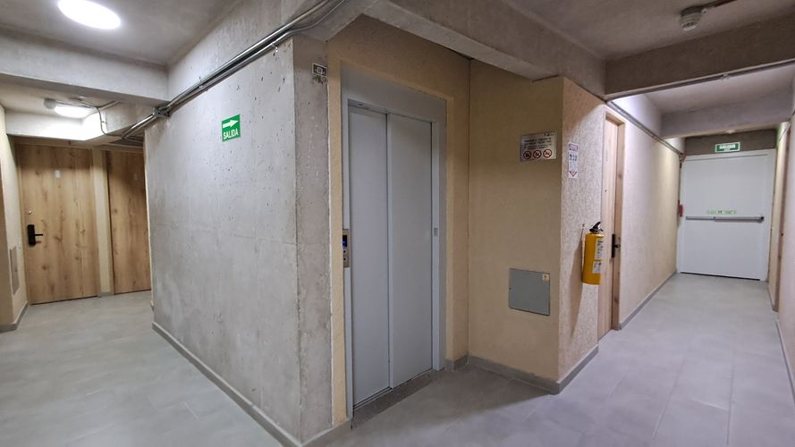 Apartaestudio en venta en La Veracruz, Bogotá, 17 m² · foto 8 de 24