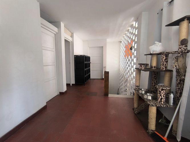 Casa de 5 alcobas en venta en Laureles, Medellín, 336 m² · foto 7 de 13