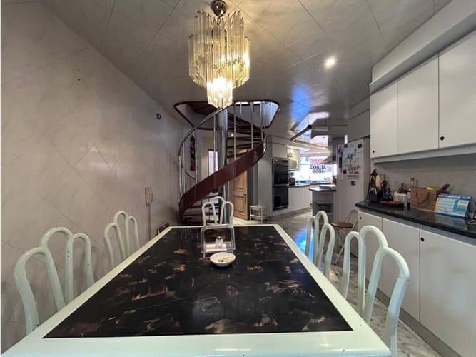 Apartamento de 5 alcobas en venta en La Carolina, Bogotá, 460 m² · foto 5 de 24