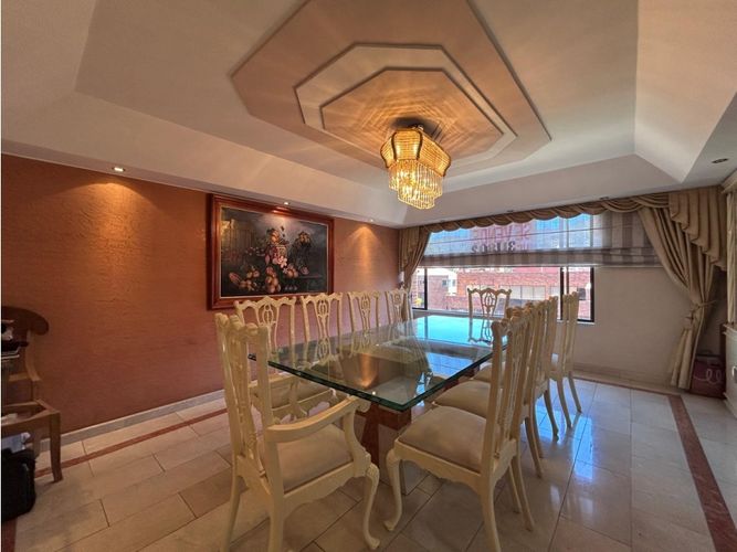 Apartamento de 5 alcobas en venta en La Carolina, Bogotá, 460 m² · foto 9 de 24