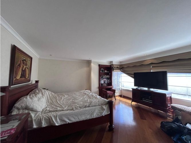 Apartamento de 5 alcobas en venta en La Carolina, Bogotá, 460 m² · foto 13 de 24
