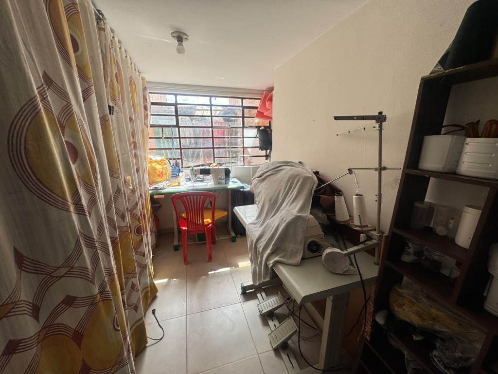Casa en venta en Villa De Los Sauces, Bogotá · foto 8 de 12