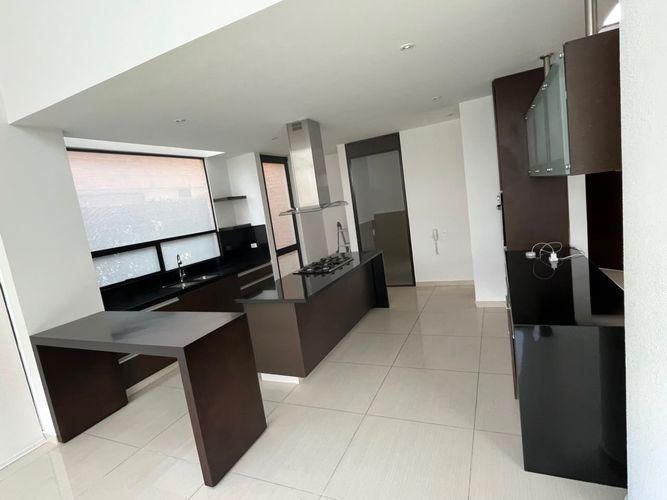Casa de 5 alcobas en arriendo en La Dorada, Chía, 253 m² · foto 5 de 20