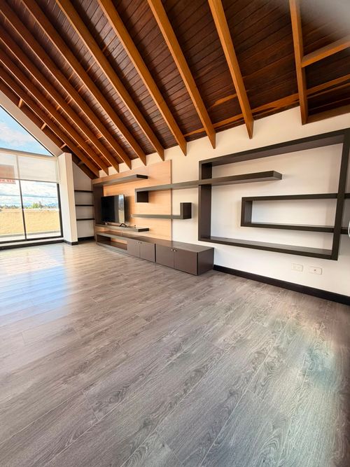Casa de 5 alcobas en arriendo en La Dorada, Chía, 253 m² · foto 20 de 20