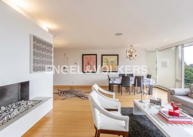 Apartamento en venta en Los Rosales, Bogotá · foto 3 de 16