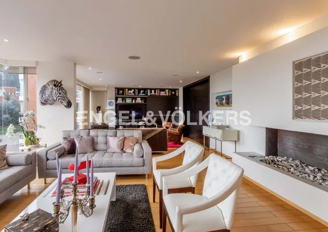 Apartamento en venta en Los Rosales, Bogotá · foto 2 de 16