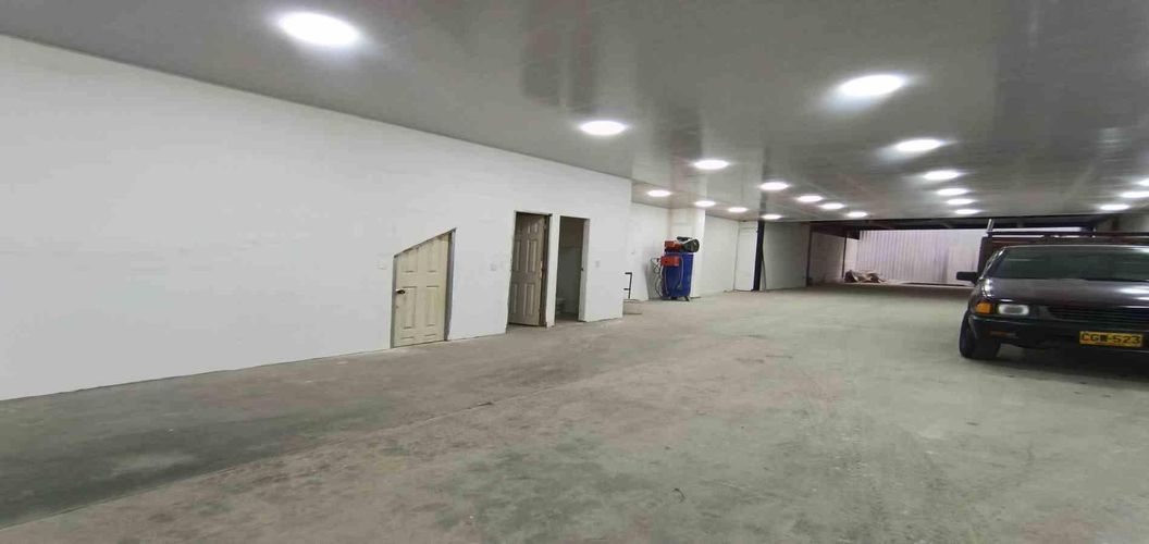 Local en arriendo en Los Agustinos, Manizales, 245 m² · foto 16 de 24