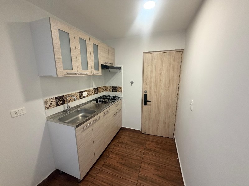 1BR Apartment in Alcala (30 m²) - 2