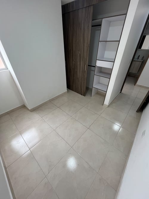 Apartamento de 3 alcobas en arriendo en Las Lomitas, Sabaneta, 77 m² · foto 7 de 17