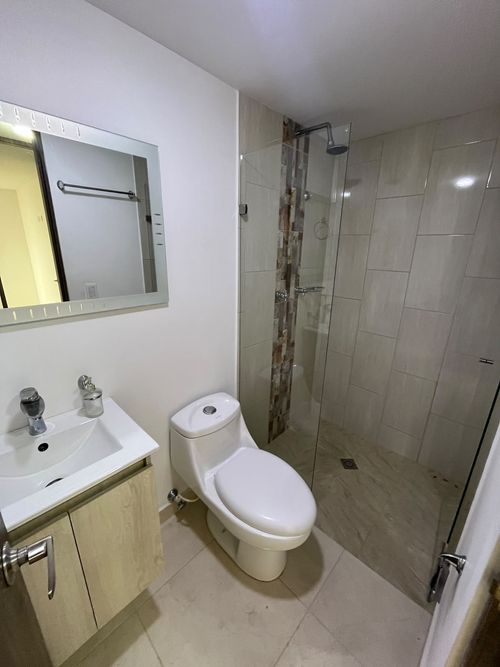 Apartamento de 3 alcobas en arriendo en Las Lomitas, Sabaneta, 77 m² · foto 16 de 17