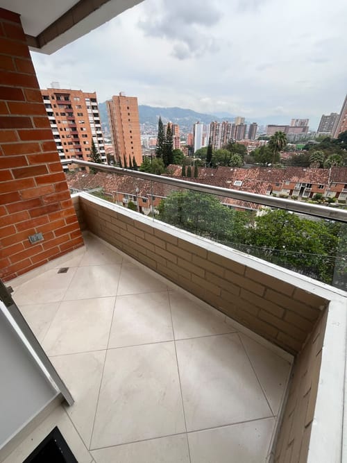 Apartamento de 3 alcobas en arriendo en Las Lomitas, Sabaneta, 77 m² · foto 4 de 17
