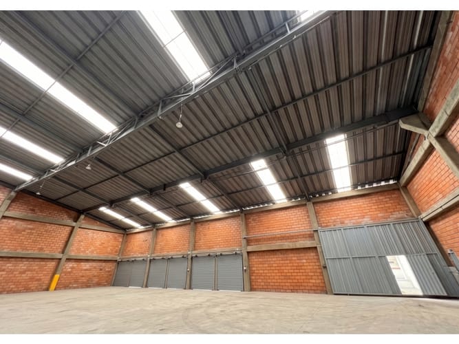 Bodega en arriendo en Mosquera, 5000 m² · foto 7 de 13