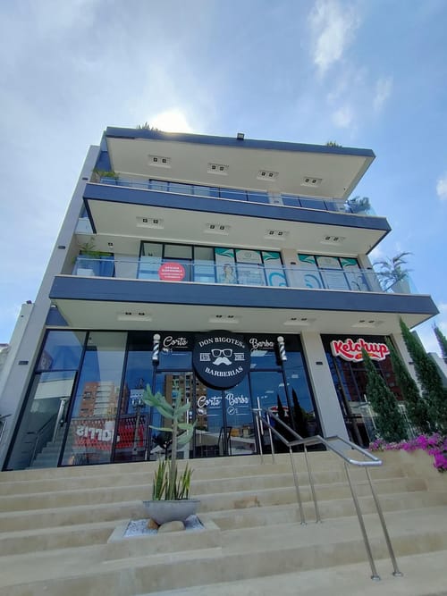 Local en arriendo en Altos De Riomar, Barranquilla, 20 m² · foto 3 de 12