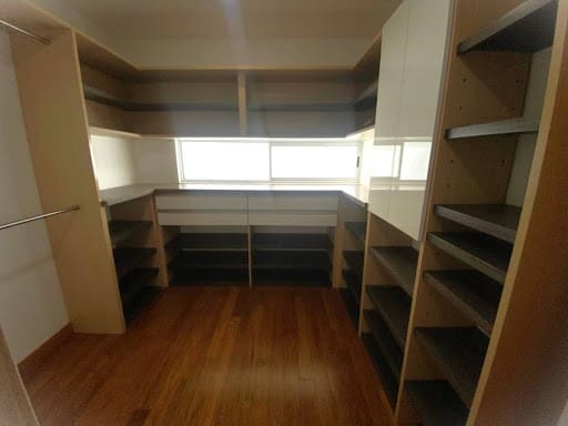 Casa de 3 alcobas en arriendo en El Diamante 2, Medellín, 337 m² · foto 9 de 24