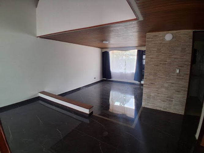 Casa de 4 alcobas en arriendo en Mandalay, Bogotá, 180 m² · foto 4 de 21