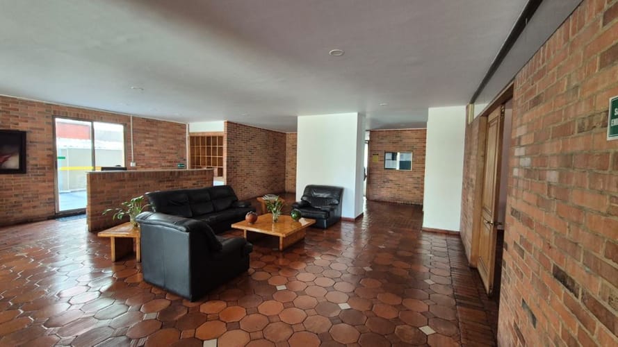 Apartamento de 3 alcobas en arriendo en Cedritos, Bogotá, 76 m² · foto 2 de 24