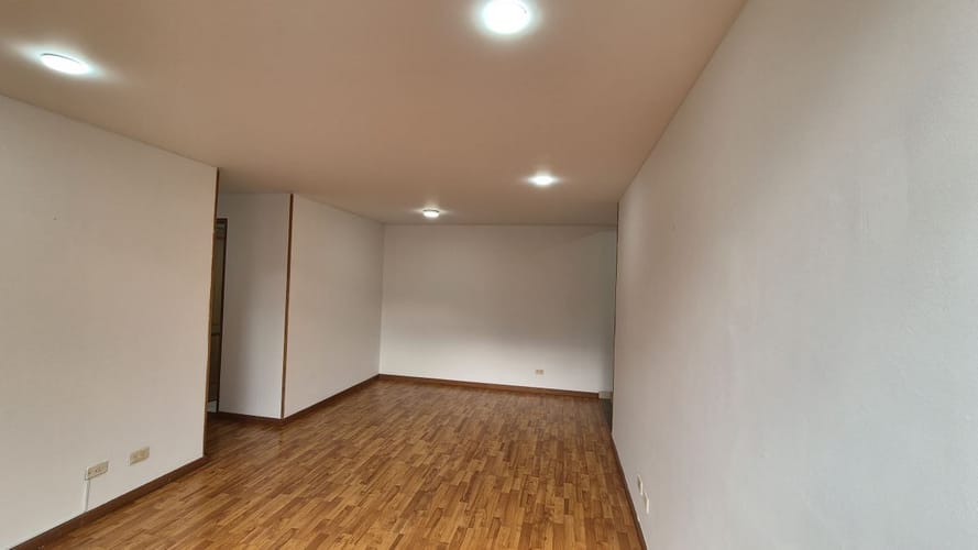 Apartamento de 3 alcobas en arriendo en Cedritos, Bogotá, 76 m² · foto 6 de 24
