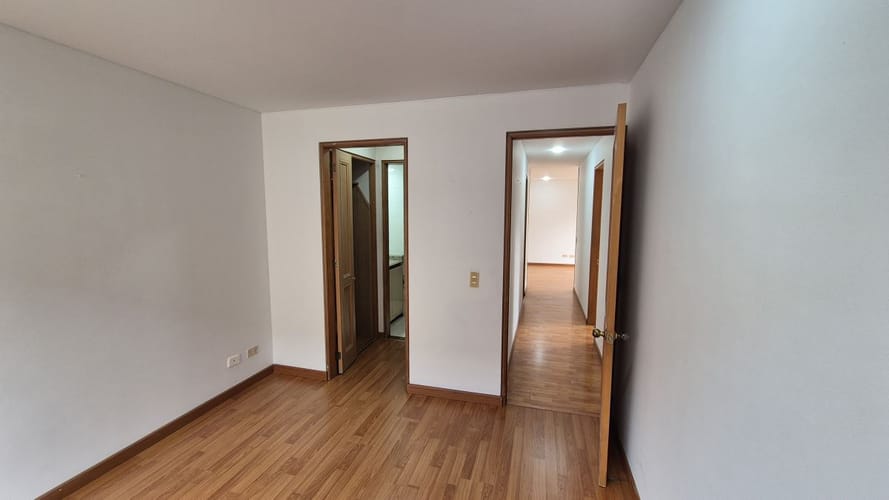 Apartamento de 3 alcobas en arriendo en Cedritos, Bogotá, 76 m² · foto 10 de 24