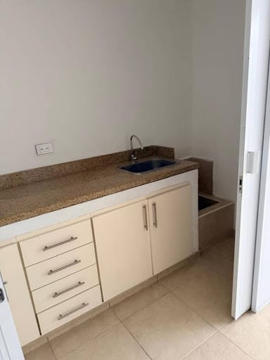 Casa de 8 alcobas en venta en La Castellana, Bogotá, 450 m² · foto 9 de 24