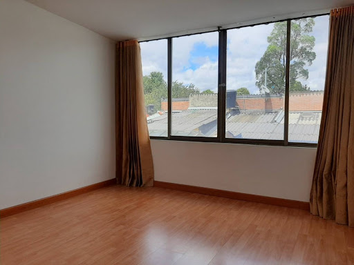 Casa en venta en Ub. Ciudadela Colsubsidio, Bogotá · foto 9 de 19